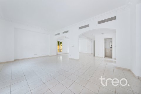 Villa in Meadows 1, Meadows, Dubai 3 bedrooms, 604.89 sq.m. № 136241 - photo 17