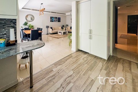 Townhouse in Arabian Ranches, Dubai 3 bedrooms, 258.36 sq.m. № 136236 - photo 11