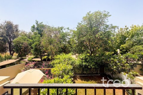 Townhouse in Arabian Ranches, Dubai 3 bedrooms, 258.36 sq.m. № 136236 - photo 18