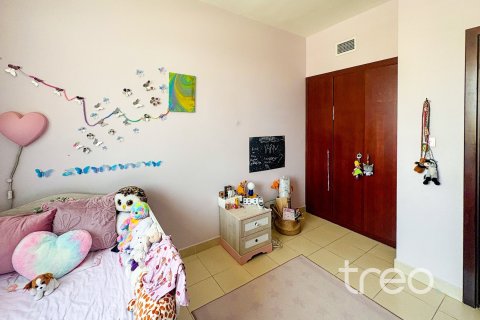 Townhouse in Arabian Ranches, Dubai 3 bedrooms, 258.36 sq.m. № 136236 - photo 4