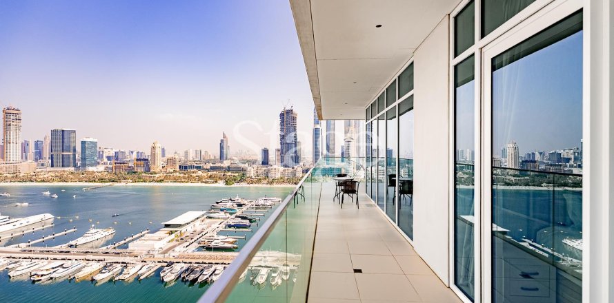 Apartment in EMAAR Beachfront, Dubai Harbour, Dubai 3 bedrooms, 195 sq.m. № 63011