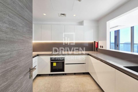 Apartamento en Business Bay, Dubai, 3 dormitorios, 216.74 m², № 128958 - foto 4