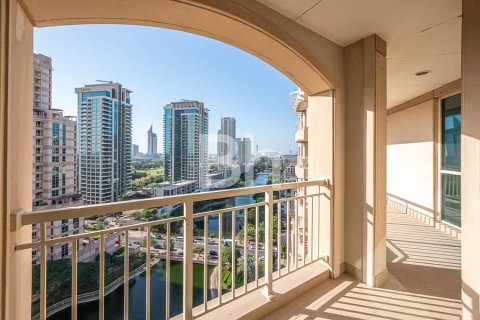 Apartment in The Views, Dubai 2 bedrooms, 120 sq.m. № 56833 - photo 7