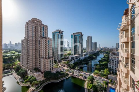 Apartment in The Views, Dubai 2 bedrooms, 120 sq.m. № 56833 - photo 4