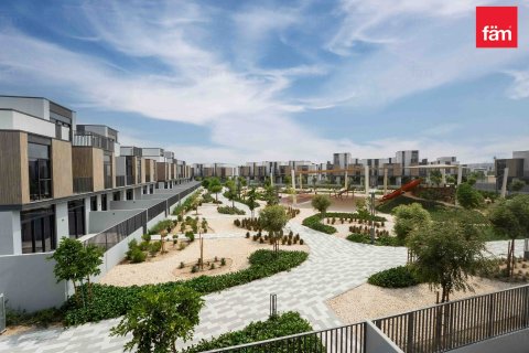 Adosado en Dubai, 3 dormitorios, 187.9 m², № 50567 - foto 13