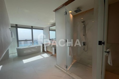 Apartamento en Address Harbour Point, Dubai, 2 dormitorios, 113.3 m², № 6640 - foto 14