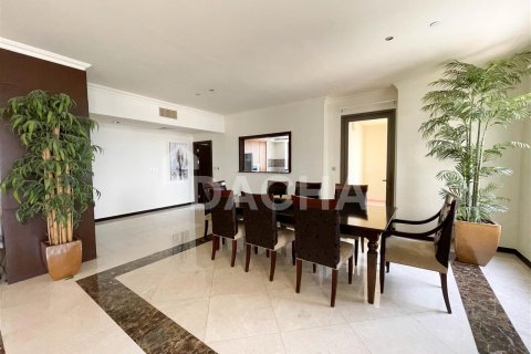 Apartamento en Jumeirah Beach Residence, Dubai, 3 dormitorios, 246.5 m², № 6638 - foto 1