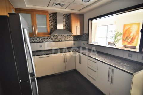 Apartamento en Jumeirah Beach Residence, Dubai, 3 dormitorios, 246.5 m², № 6638 - foto 4