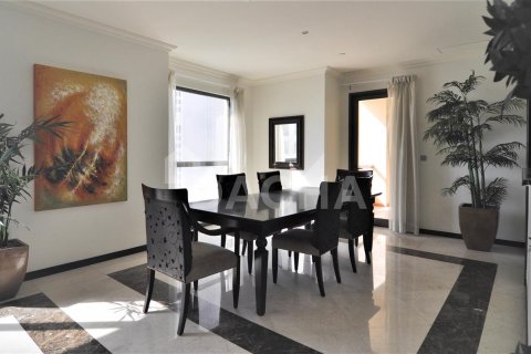 Apartamento en Jumeirah Beach Residence, Dubai, 3 dormitorios, 246.5 m², № 6638 - foto 2