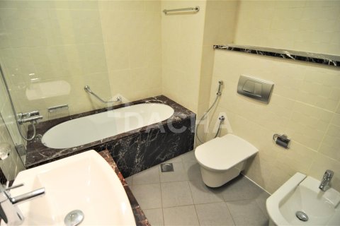 Apartamento en Jumeirah Beach Residence, Dubai, 3 dormitorios, 246.5 m², № 6638 - foto 9