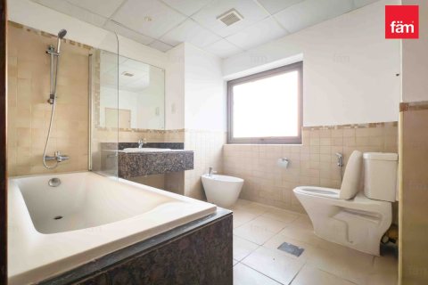 Apartment in Dubai 3 bedrooms, 181 sq.m. № 76860 - photo 23