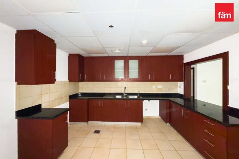 Apartment in Dubai 3 bedrooms, 181 sq.m. № 76860 - photo 16