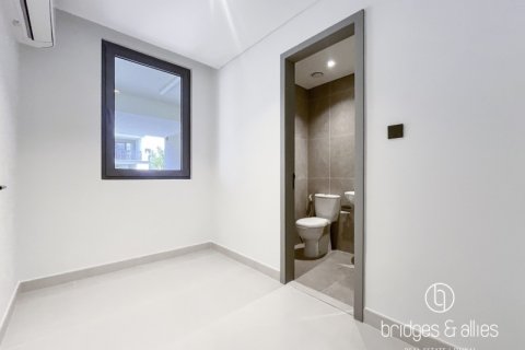 Villa en Dubai, 3 dormitorios, 143.2 m², № 77232 - foto 9