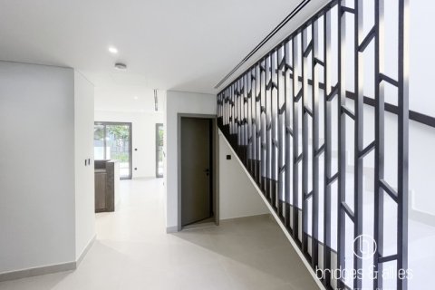 Villa en Dubai, 3 dormitorios, 143.2 m², № 77232 - foto 5