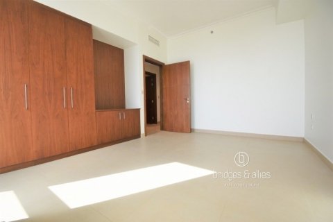 Снять в аренду квартиру в Даунтаун Дубай (Даунтаун Бурдж Дубай), Дубай: 3 спальни, 195.8м², № 77246 - фото 11