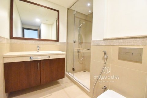 Снять в аренду квартиру в Даунтаун Дубай (Даунтаун Бурдж Дубай), Дубай: 3 спальни, 195.8м², № 77246 - фото 18