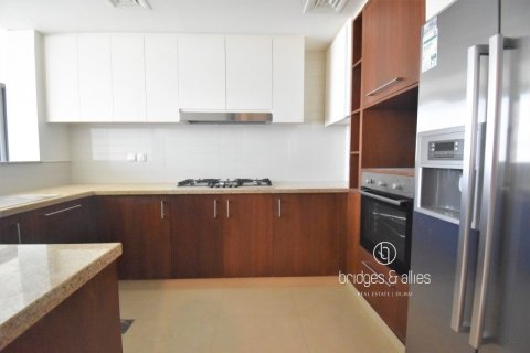 Снять в аренду квартиру в Даунтаун Дубай (Даунтаун Бурдж Дубай), Дубай: 3 спальни, 195.8м², № 77246 - фото 7