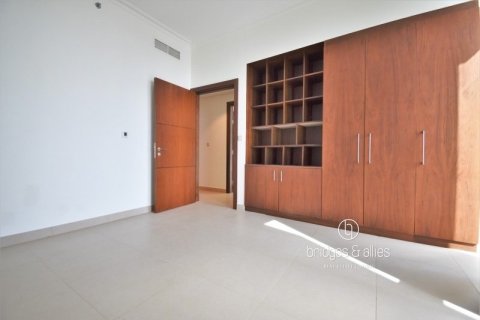 Снять в аренду квартиру в Даунтаун Дубай (Даунтаун Бурдж Дубай), Дубай: 3 спальни, 195.8м², № 77246 - фото 13