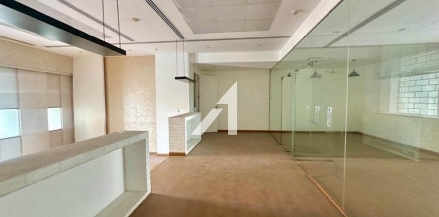 Shop in Dubai 103 sq.m. № 69069