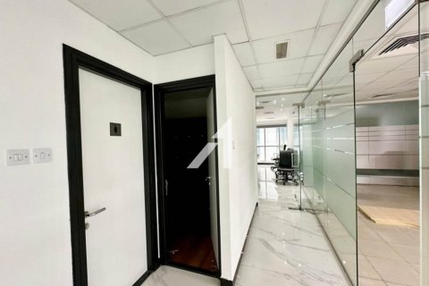 Oficina en Dubai, 420.9 m², № 69070 - foto 8