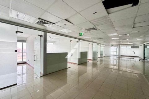 Oficina en Dubai, 420.9 m², № 69070 - foto 5