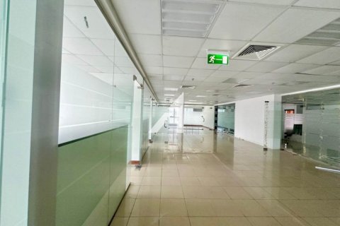 Oficina en Dubai, 420.9 m², № 69070 - foto 1