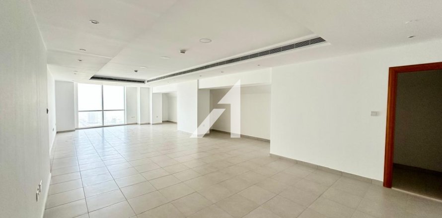 Apartment in Dubai 1 bedroom, 138.8 sq.m. № 69079