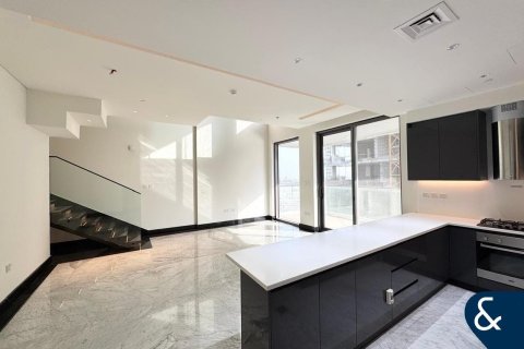 Apartment in Business Bay, Dubai 1 bedroom, 141 sq.m. № 75454 - photo 1