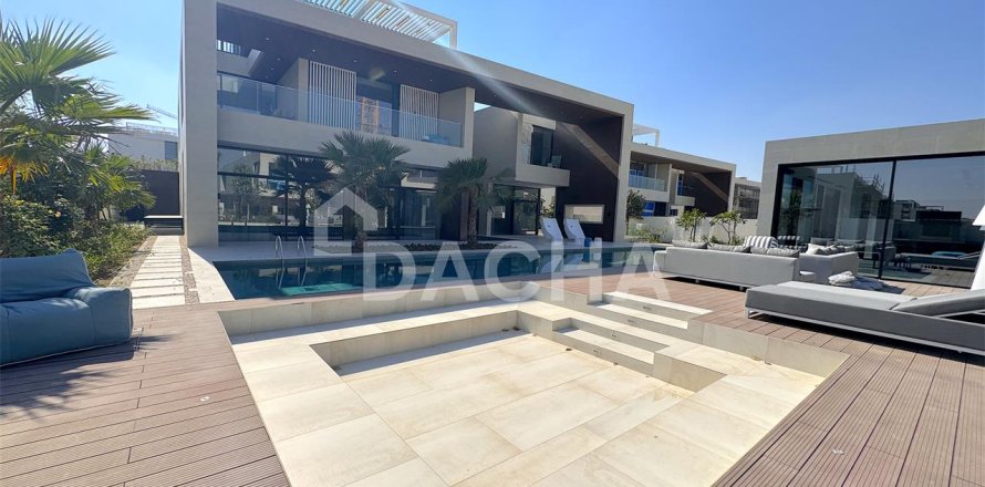 Villa in Al Barari, Dubai 5 bedrooms, 1311.6 sq.m. № 7064