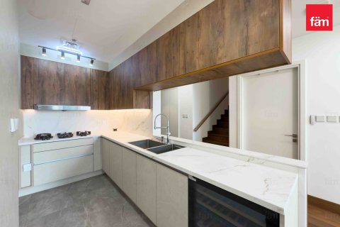 Townhouse in Dubai 3 bedrooms, 321.3 sq.m. № 70576 - photo 9