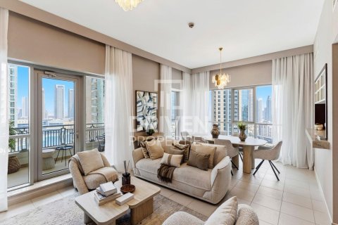 Appartement à Boulevard Central Towers, Downtown Dubai (Downtown Burj Dubai), Dubai, 2 chambres, 122.91 m², № 136899 - photo 3