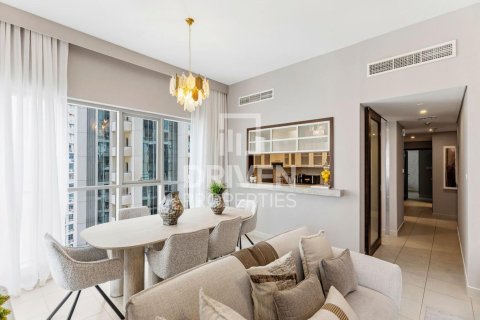 Appartement à Boulevard Central Towers, Downtown Dubai (Downtown Burj Dubai), Dubai, 2 chambres, 122.91 m², № 136899 - photo 2
