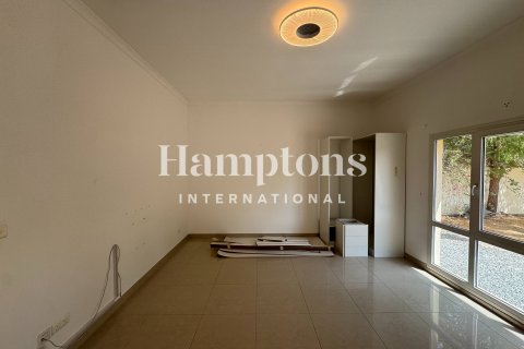 Villa en Meadows 1, Meadows, Dubai, 4 dormitorios, 336.68047200 m², № 63476 - foto 9