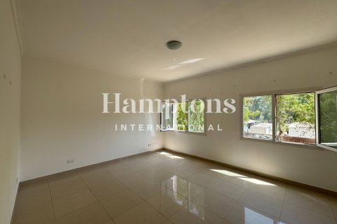 Villa en Meadows 1, Meadows, Dubai, 4 dormitorios, 336.68047200 m², № 63476 - foto 12
