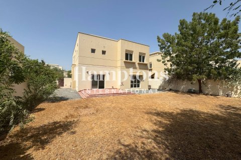 Villa en Meadows 1, Meadows, Dubai, 4 dormitorios, 336.68047200 m², № 63476 - foto 16