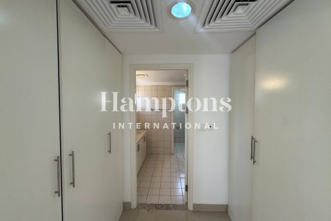 Villa en Meadows 1, Meadows, Dubai, 4 dormitorios, 336.68047200 m², № 63476 - foto 13