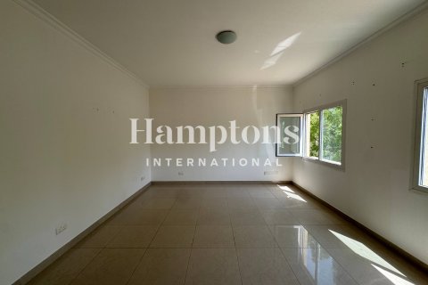 Villa en Meadows 1, Meadows, Dubai, 4 dormitorios, 336.68047200 m², № 63476 - foto 14