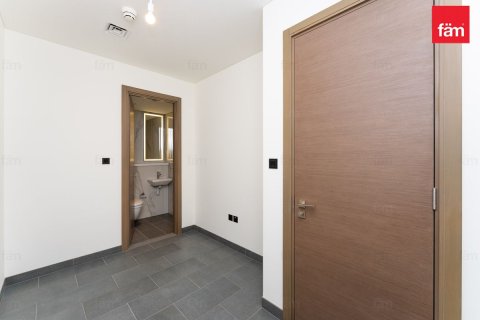Apartment in Dubai 4 bedrooms, 218.6 sq.m. № 55809 - photo 16