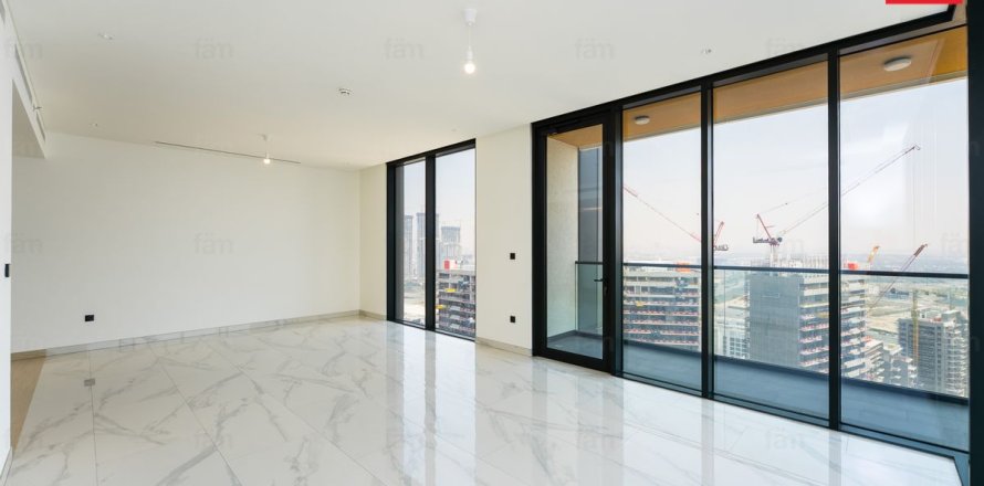 Apartment in Dubai 4 bedrooms, 218.6 sq.m. № 55809