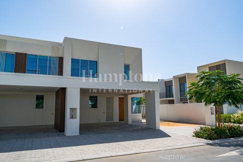 Снять в аренду таунхаус в Al Manara, Jumeirah Village Triangle, Дубай: 4 спальни, 256.96969800м², № 63560 - фото 5