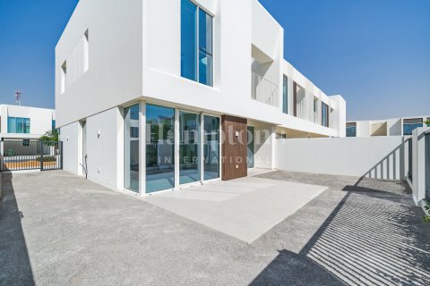 Снять в аренду таунхаус в Al Manara, Jumeirah Village Triangle, Дубай: 4 спальни, 256.96969800м², № 63560 - фото 14