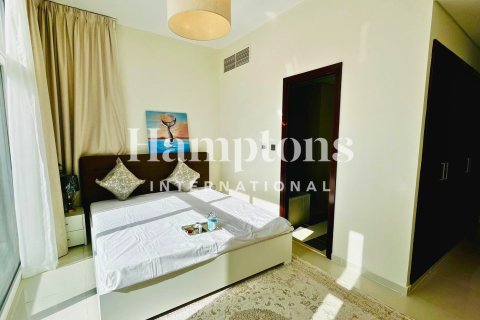 Снять в аренду таунхаус в Дубае: 3 спальни, 174.82951055м², № 70881 - фото 2