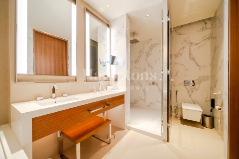 Снять в аренду квартиру в Даунтаун Дубай (Даунтаун Бурдж Дубай), Дубай: 2 спальни, 117.05778000м², № 70885 - фото 9