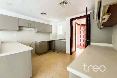 Villa in Arabian Ranches, Dubai 3 bedrooms, 244.15 sq.m. № 134545 - photo 15