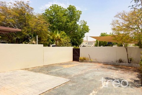 Villa in Arabian Ranches, Dubai 3 bedrooms, 244.15 sq.m. № 134545 - photo 10