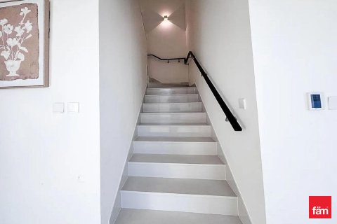 Снять в аренду виллу в Дубае: 4 спальни, 231м², № 91965 - фото 9