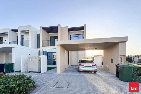 Снять в аренду виллу в Дубае: 4 спальни, 231м², № 91965 - фото 10