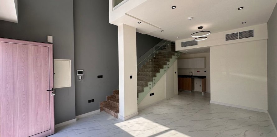 Таунхаус в Дубае, 1 спальня, 75.3м², № 91954
