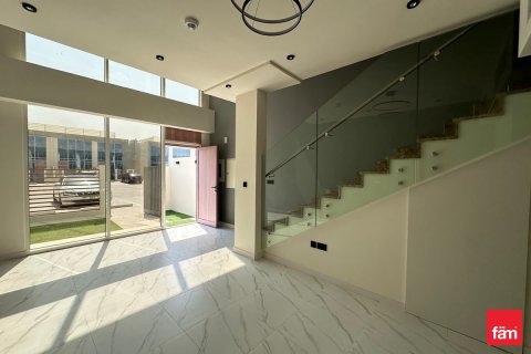 Купить таунхаус в Дубае: 1 спальня, 75.3м², № 91954 - фото 2