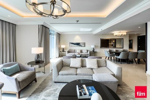 Apartamento en Downtown Dubai (Downtown Burj Dubai), Dubai, 3 dormitorios, 206.1 m², № 41130 - foto 3